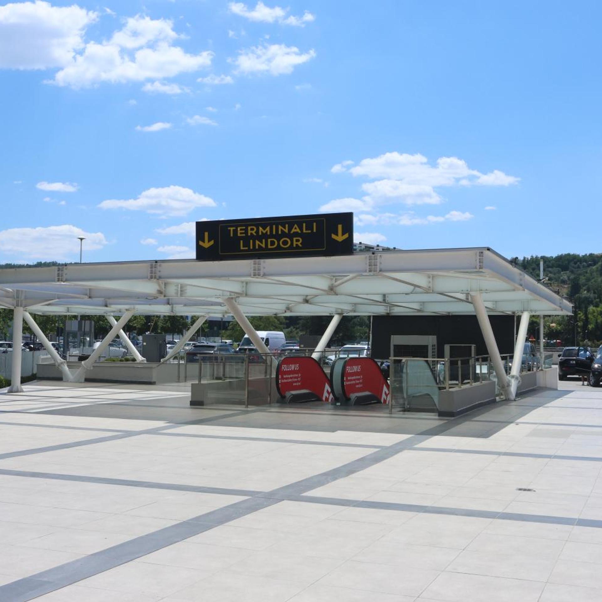 Metro Hotel Terminal 55/62