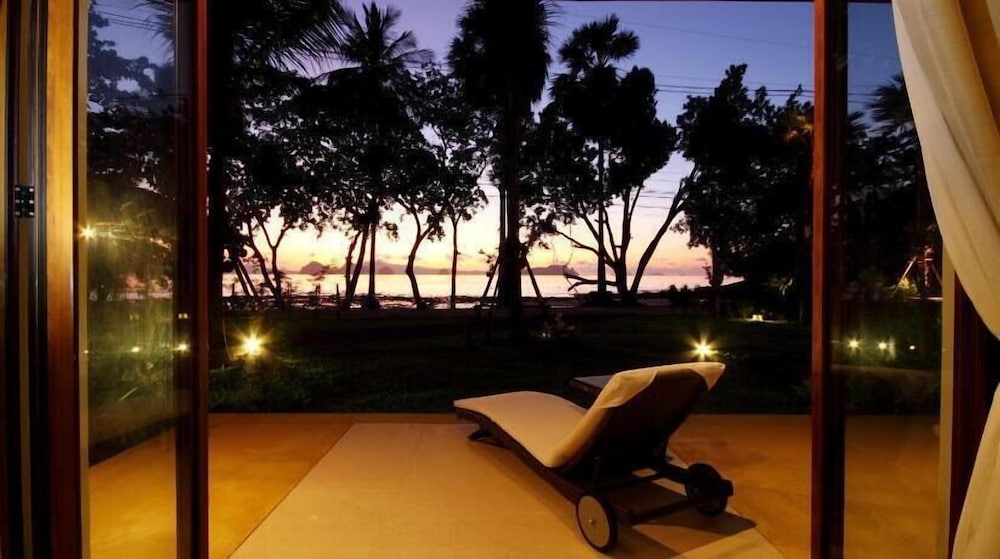 Laguna Villas Boutique Hotel 68/72