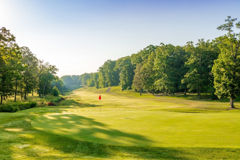 Lodge of Four Seasons Golf Resort Marina Spa 62/66