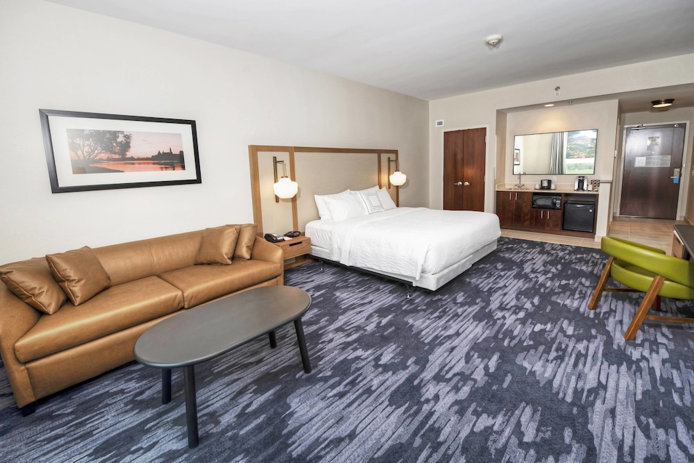 Fairfield Inn And Suites Ottawa Airport 30/42