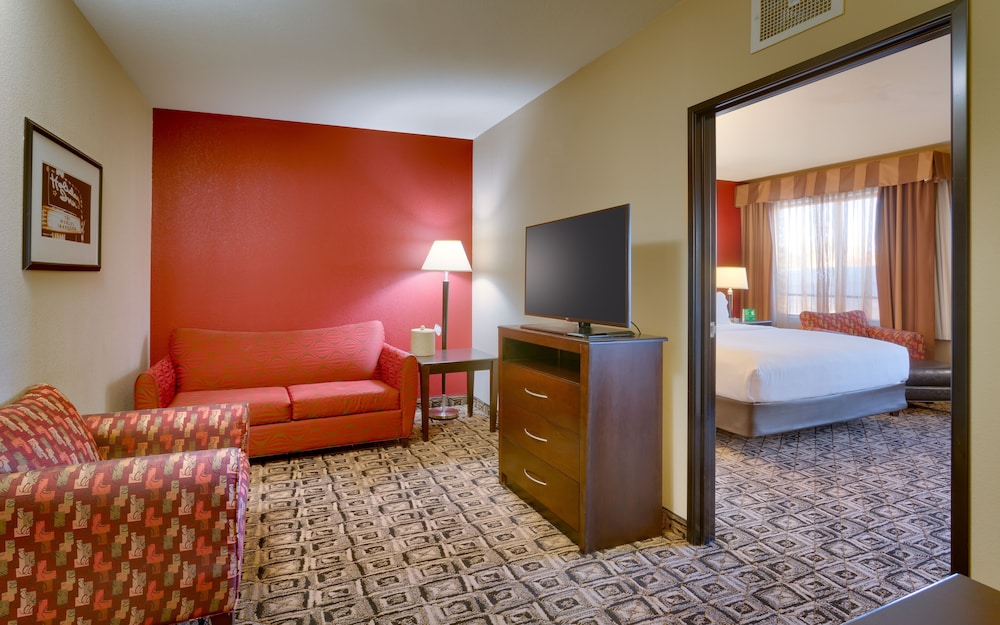 Holiday Inn Hotel & Suites Salt Lake City-Airport West 37/47