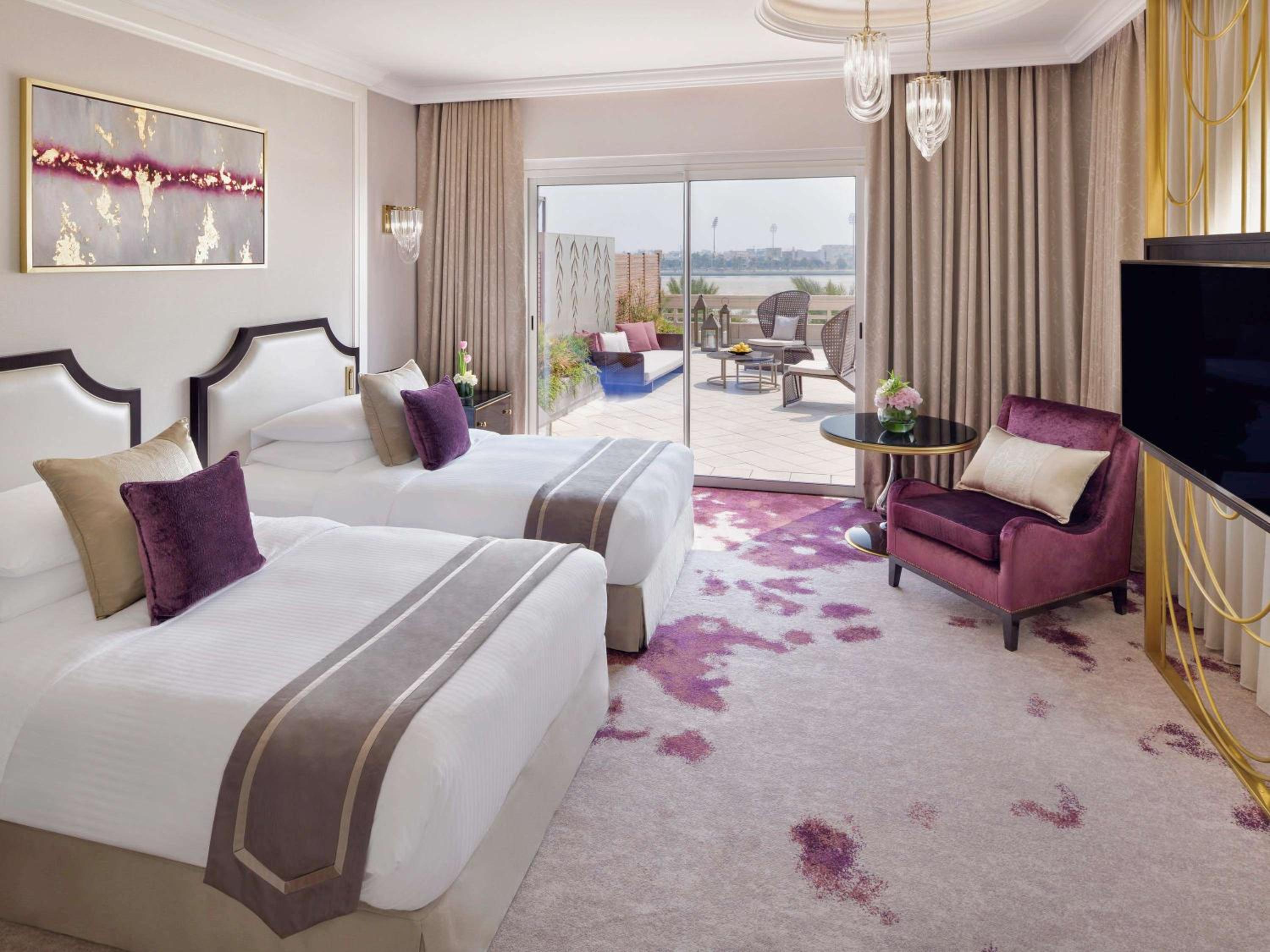 Ambassador, Suite