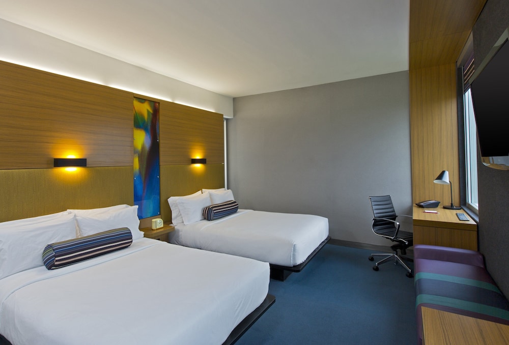 Aloft, 2 Double Beds