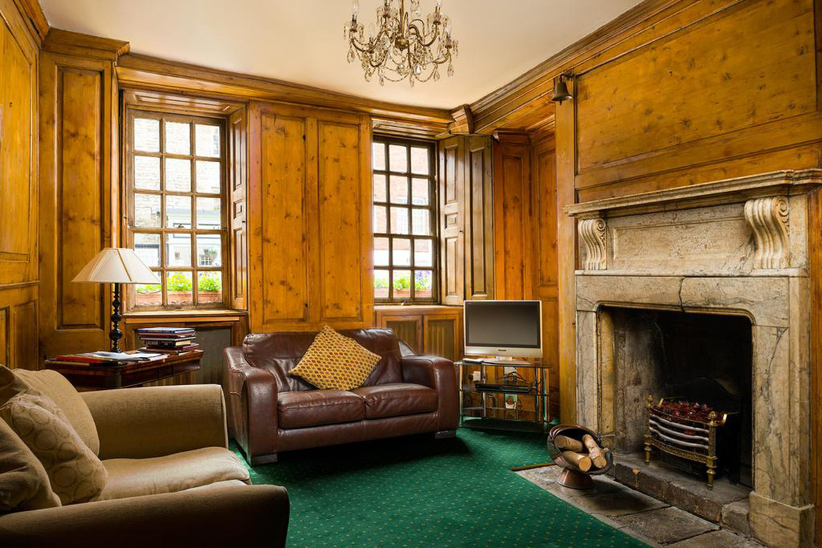 Marlborough Arms Hotel 17/41
