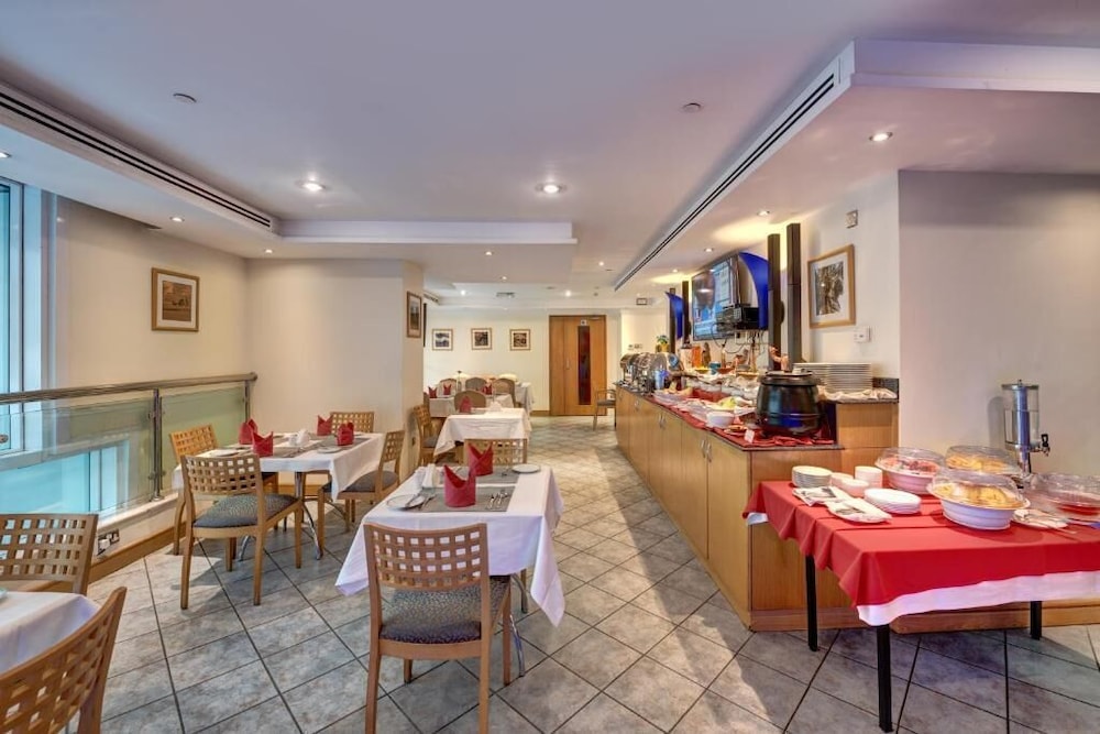 restaurant-cafeteria
