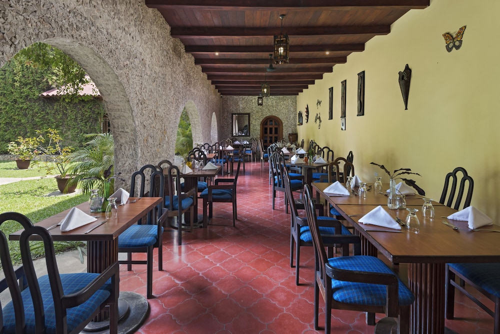 Hotel Del Patio 36/62