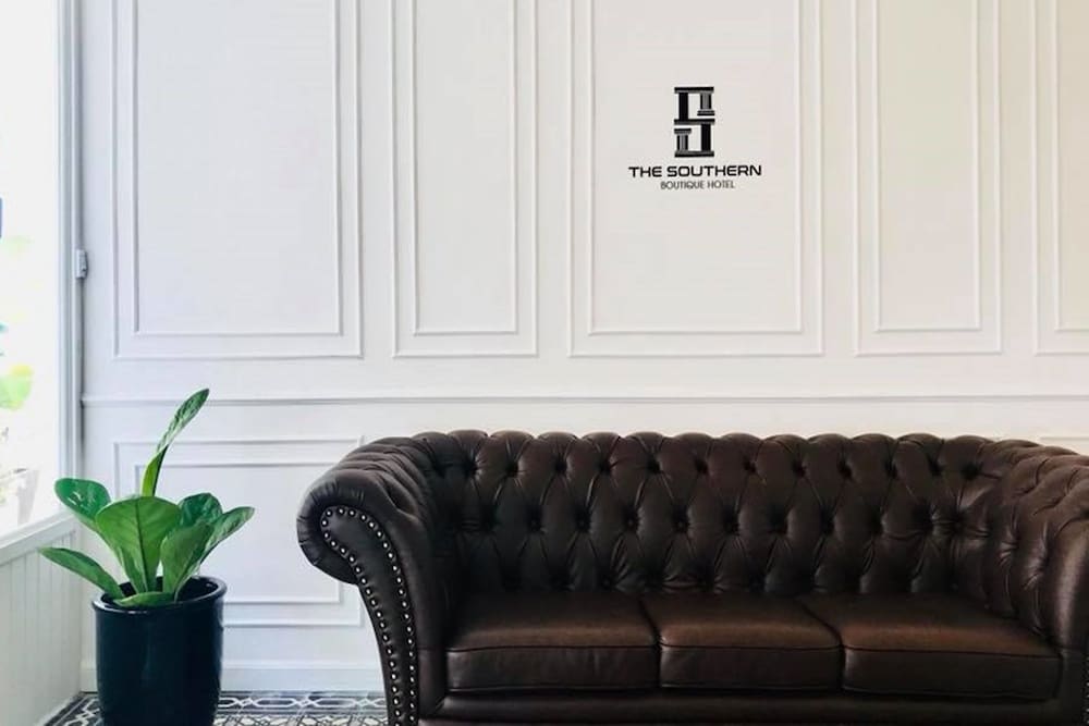 The Southern Boutique Hotel 23/28