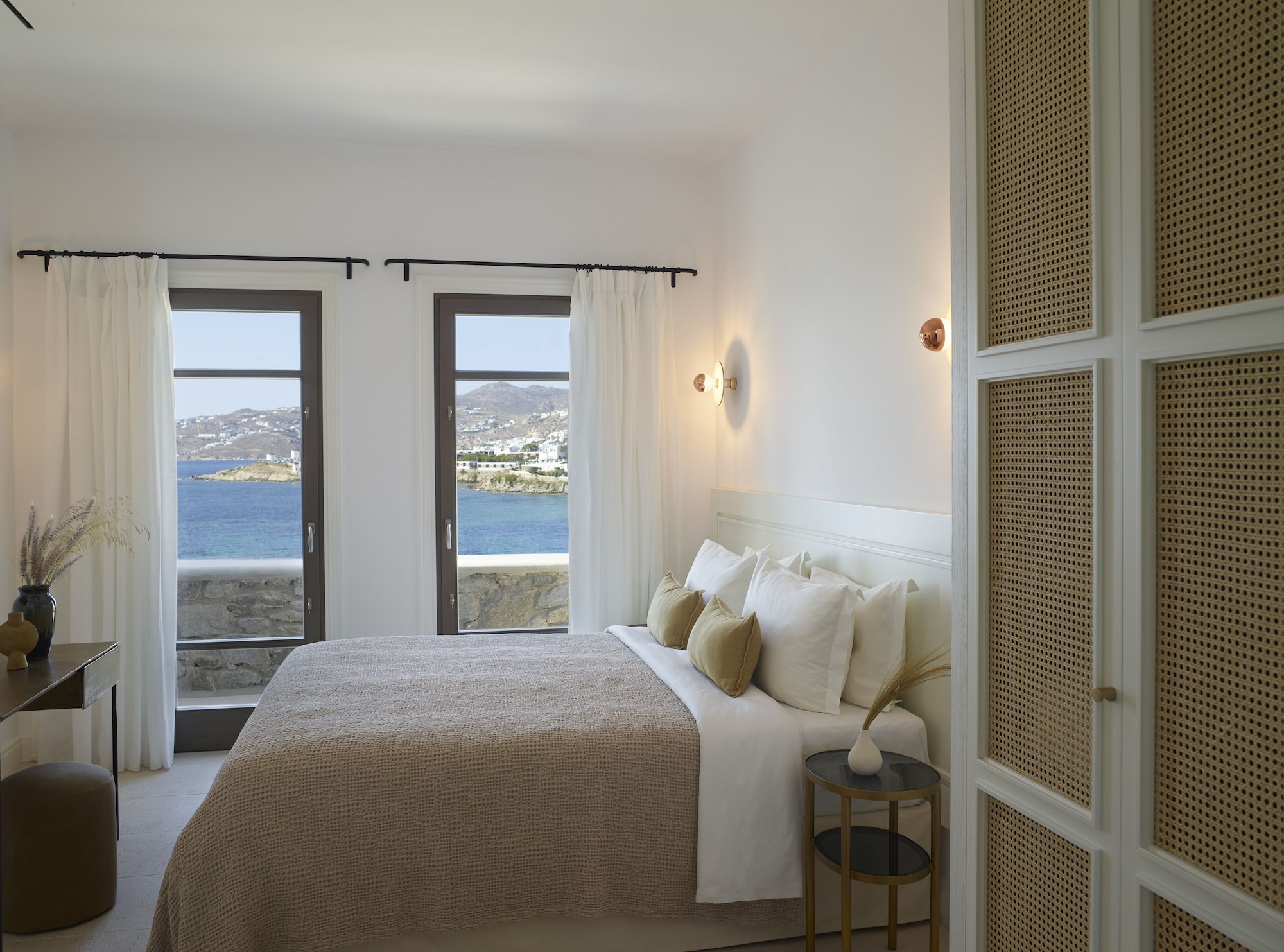 3 BEDROOMS, VILLA, 2 QUEEN AND TWIN BEDS, SEA VIEW, PRIVATE POOL