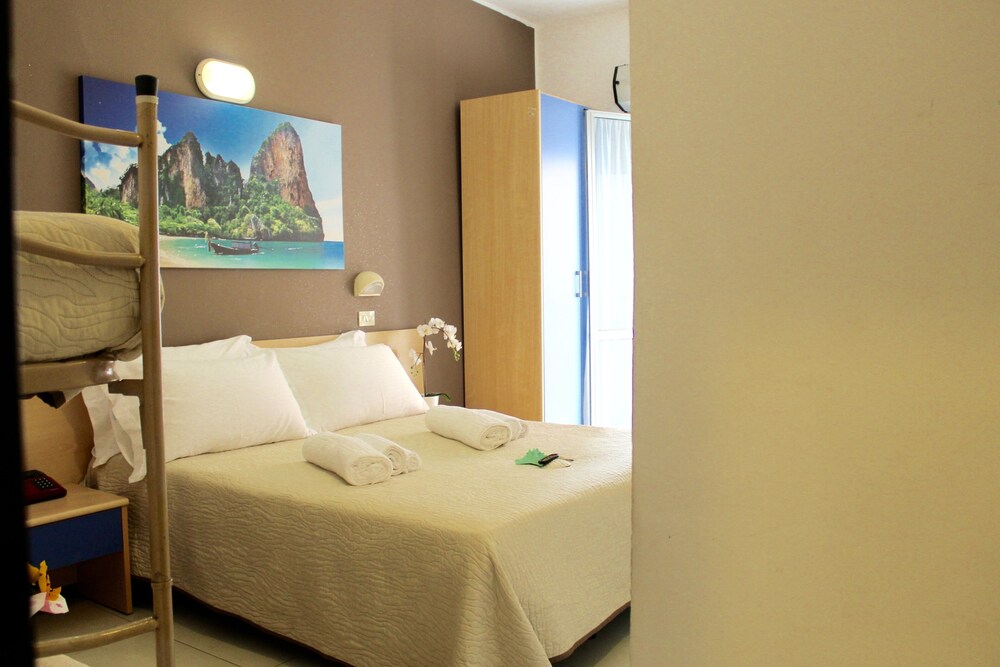 Adria Mare 20/50