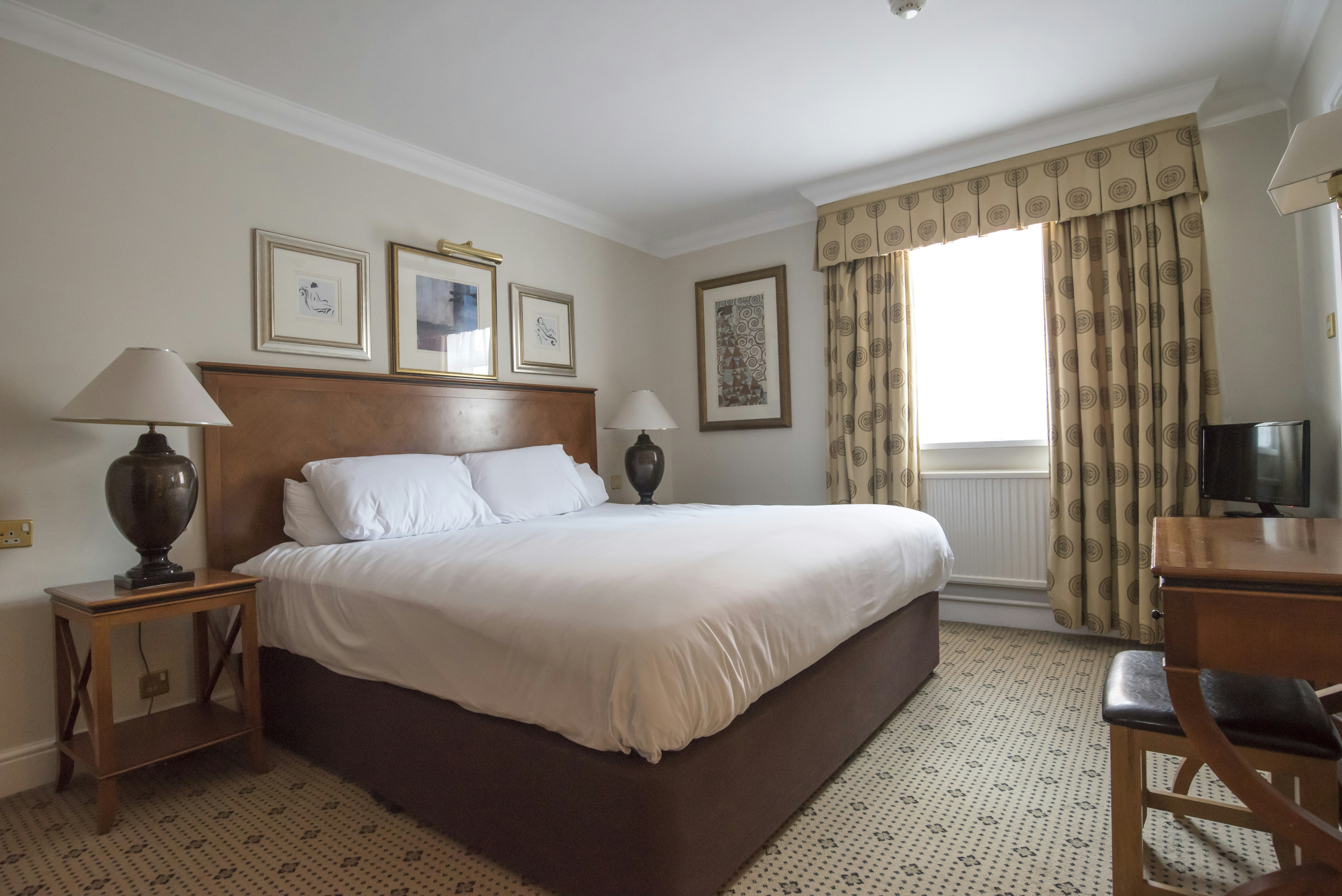Apollo Hotel Basingstoke 7/25