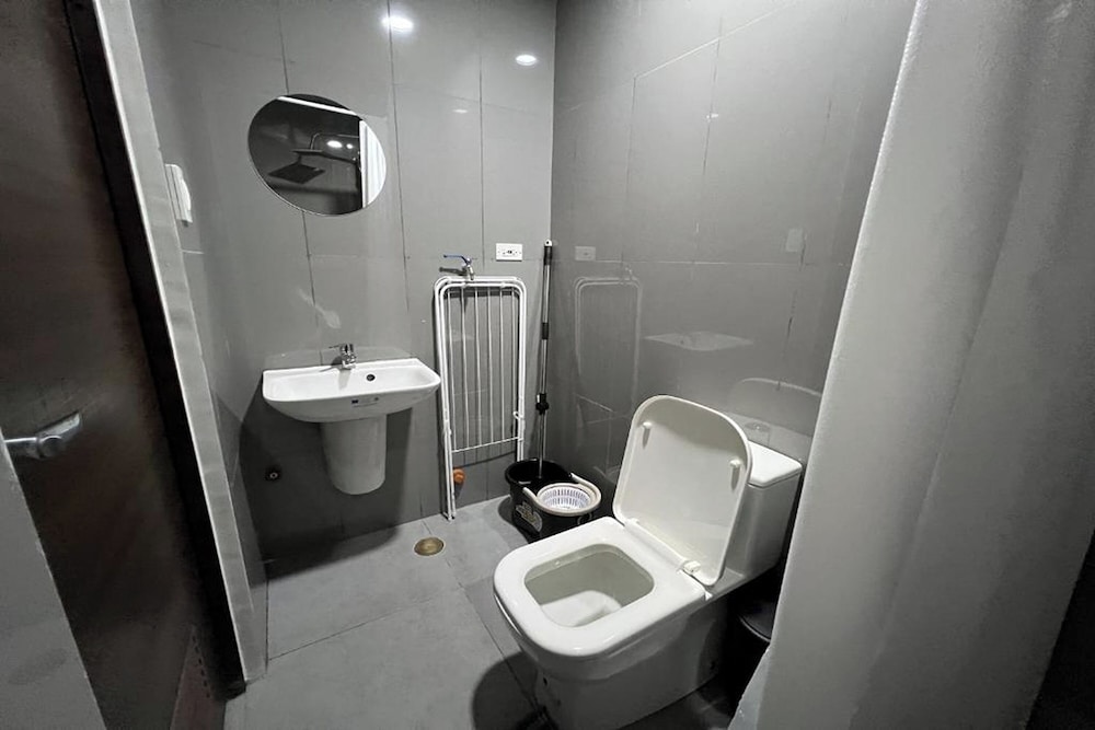 Luxe Air Residences by Makati 48/57