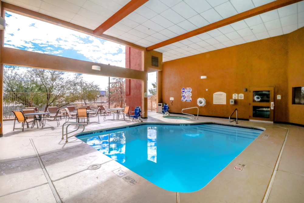 swimming pool spa