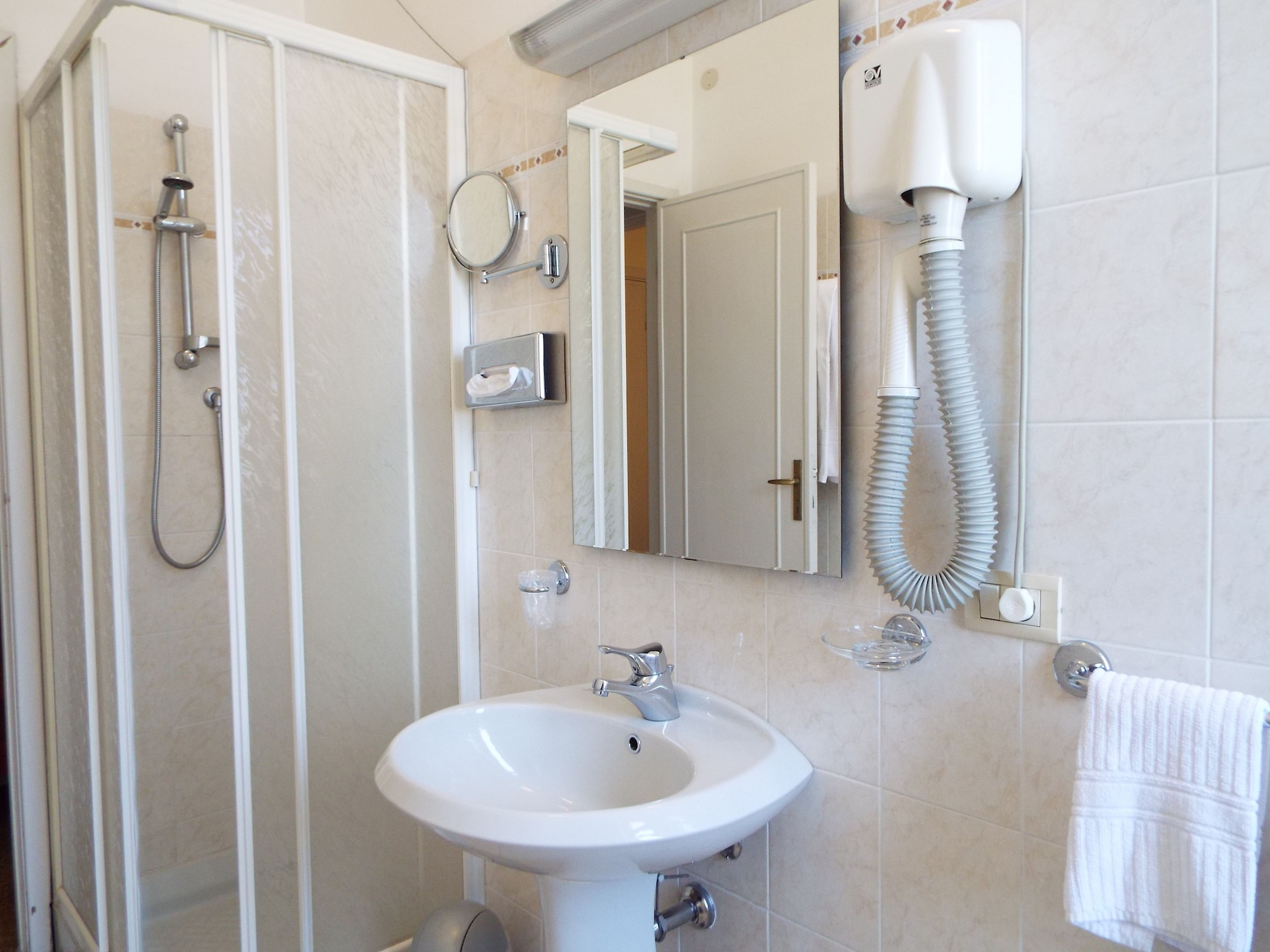 Classic, Hotel Canali, Portofino Coast 8/10