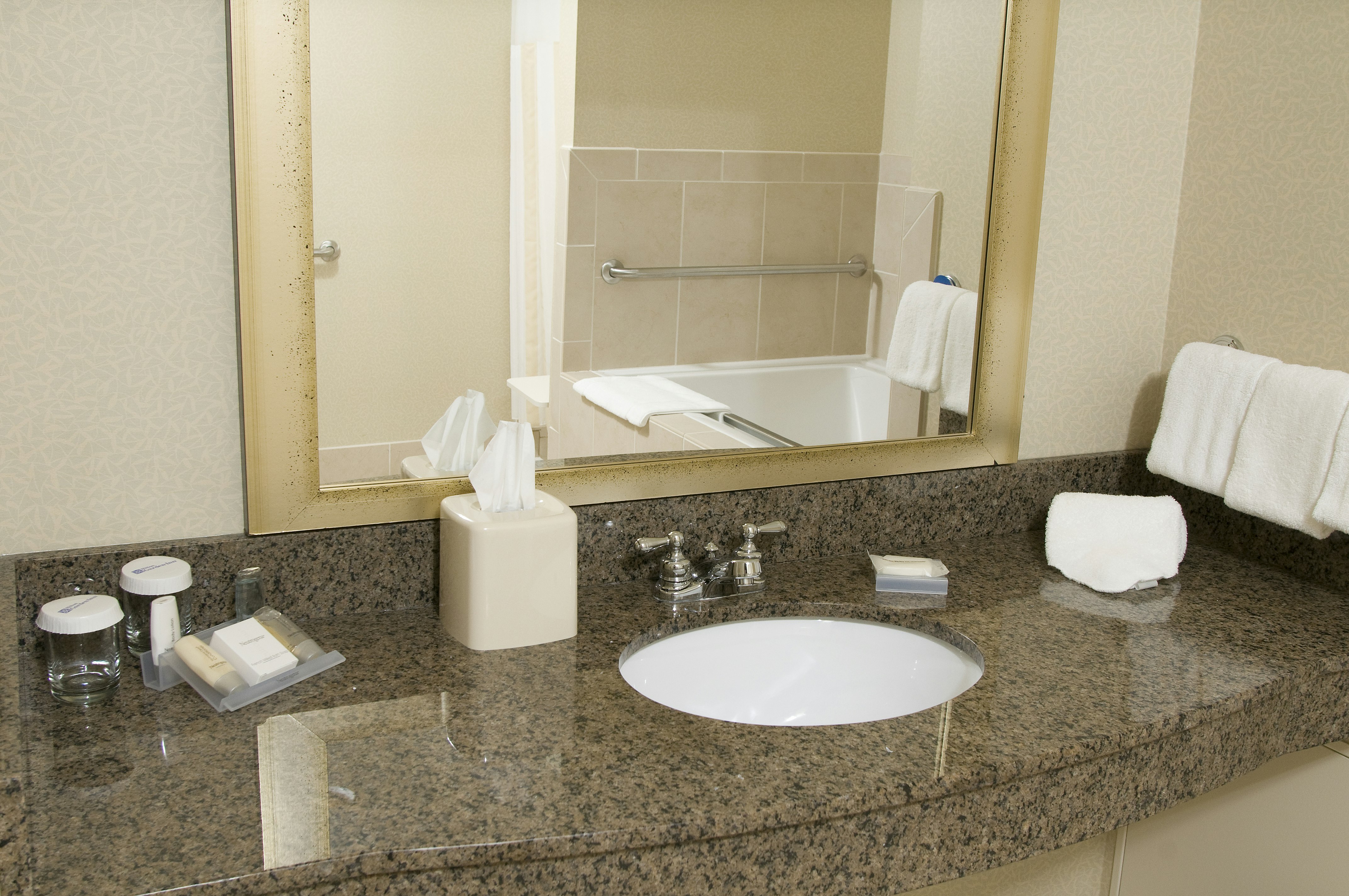 Hilton Garden Inn Mount Holly/Westampton 12/13