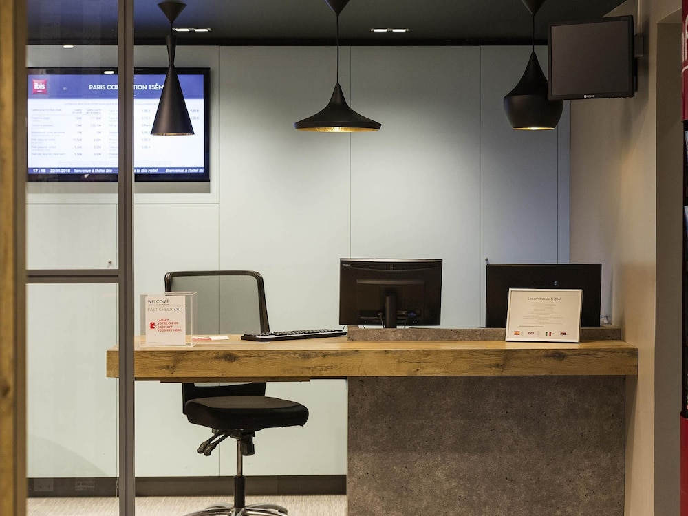 Ibis Paris Vaugirard Porte De Versailles 23/28