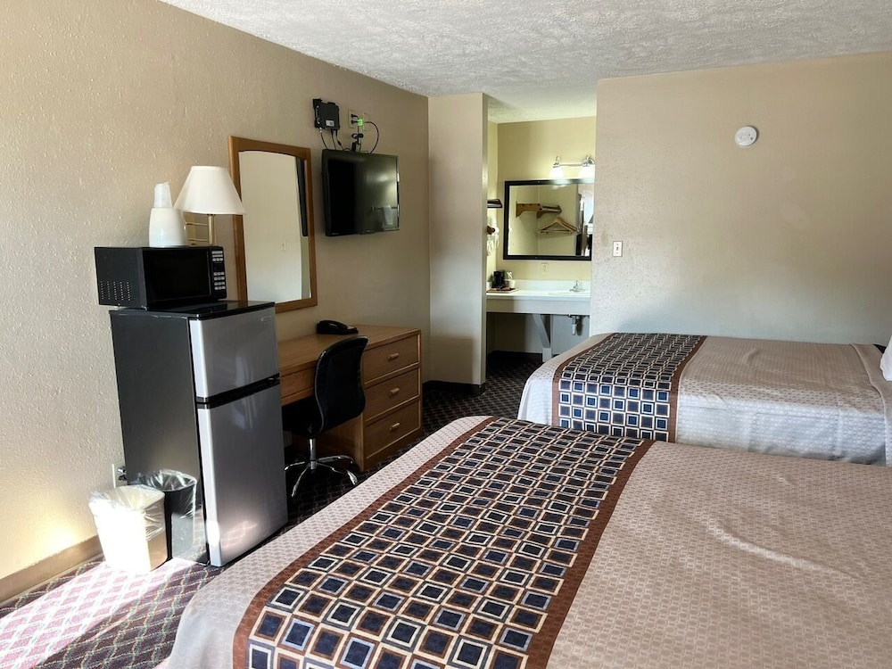 Economy Inn 29/45