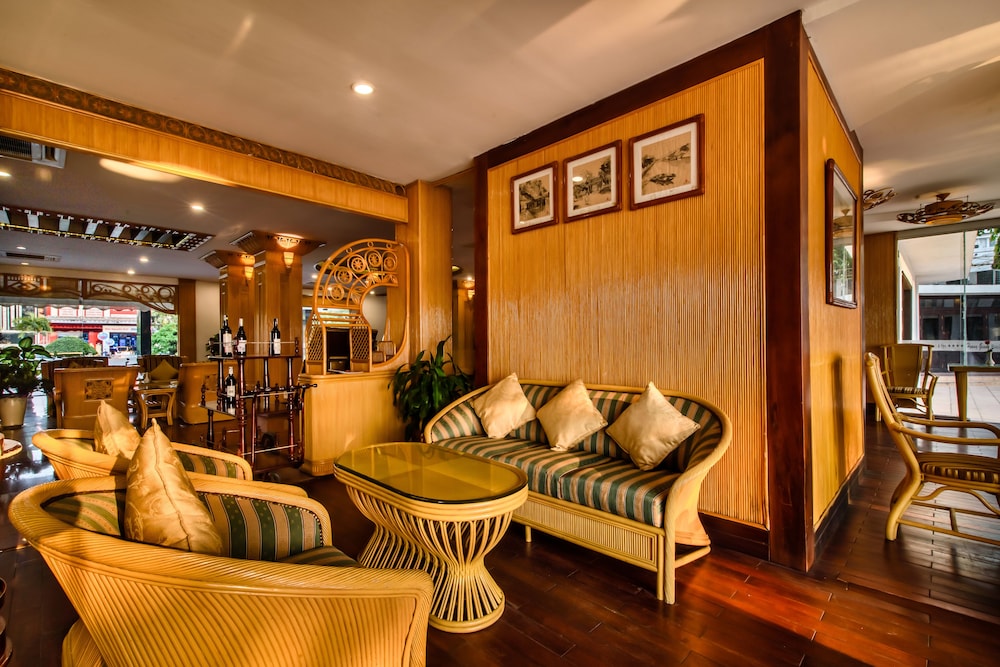 Huong Giang Hotel 55/77
