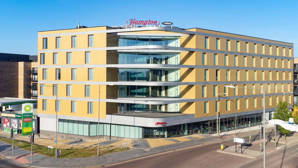 HAMPTON BY HILTON ASHFORD INTERNATIONAL in ASHFORD