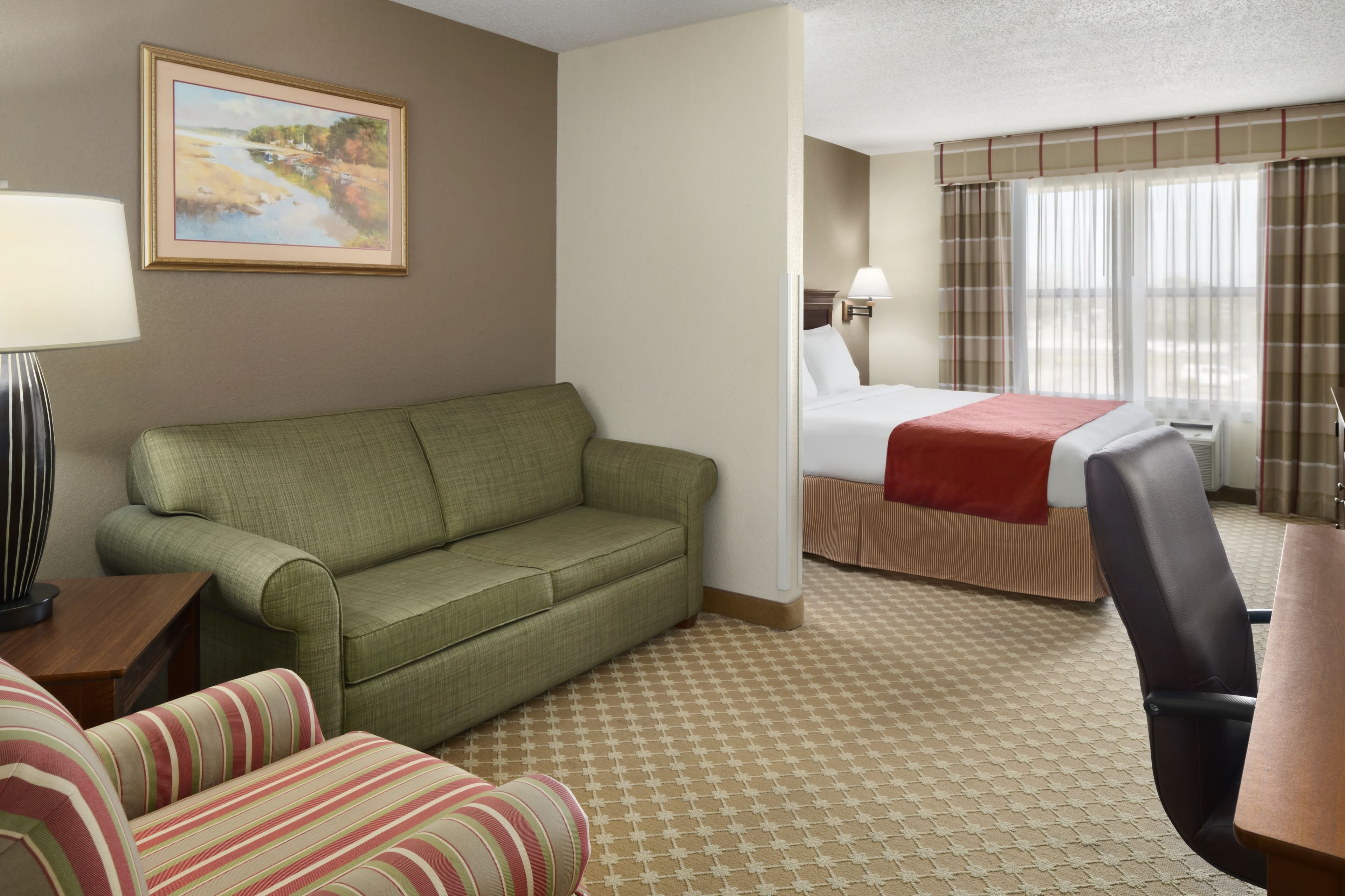Holiday Inn Express and Suites Elyria 12/17