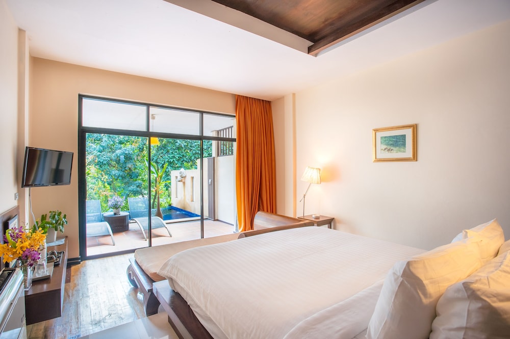 Koh Chang Cliff Beach Resort 15/50