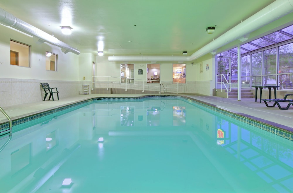 Holiday Inn Express Hotel Suites el Dorado 24/43