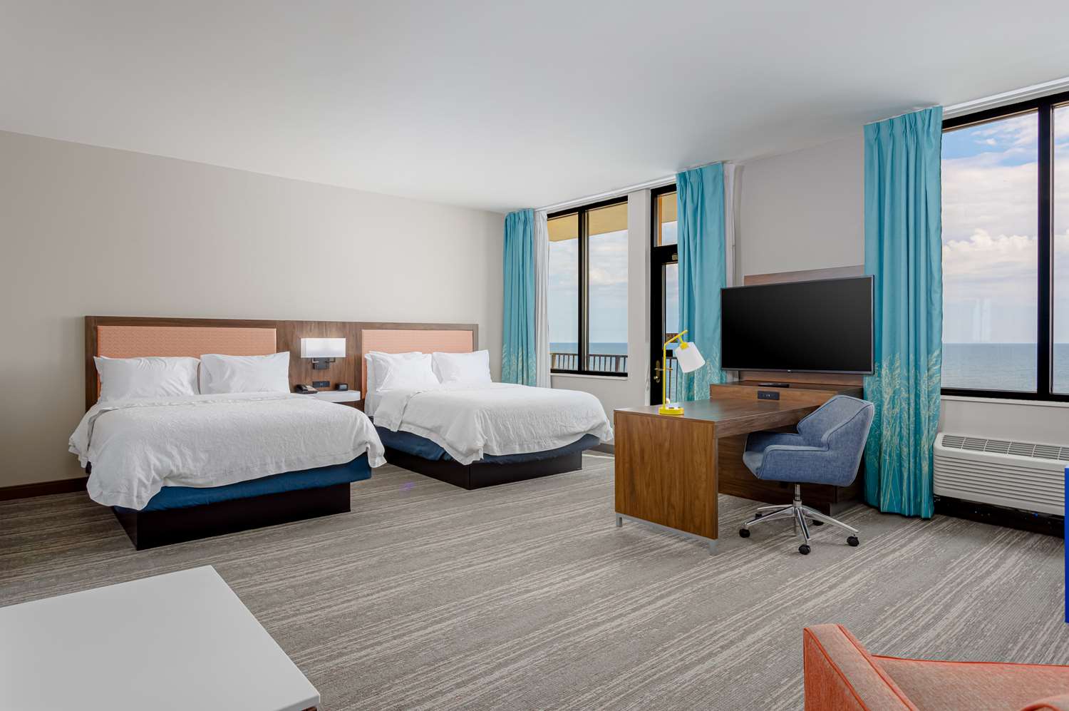 Studio, Queen Bed, Beach Front