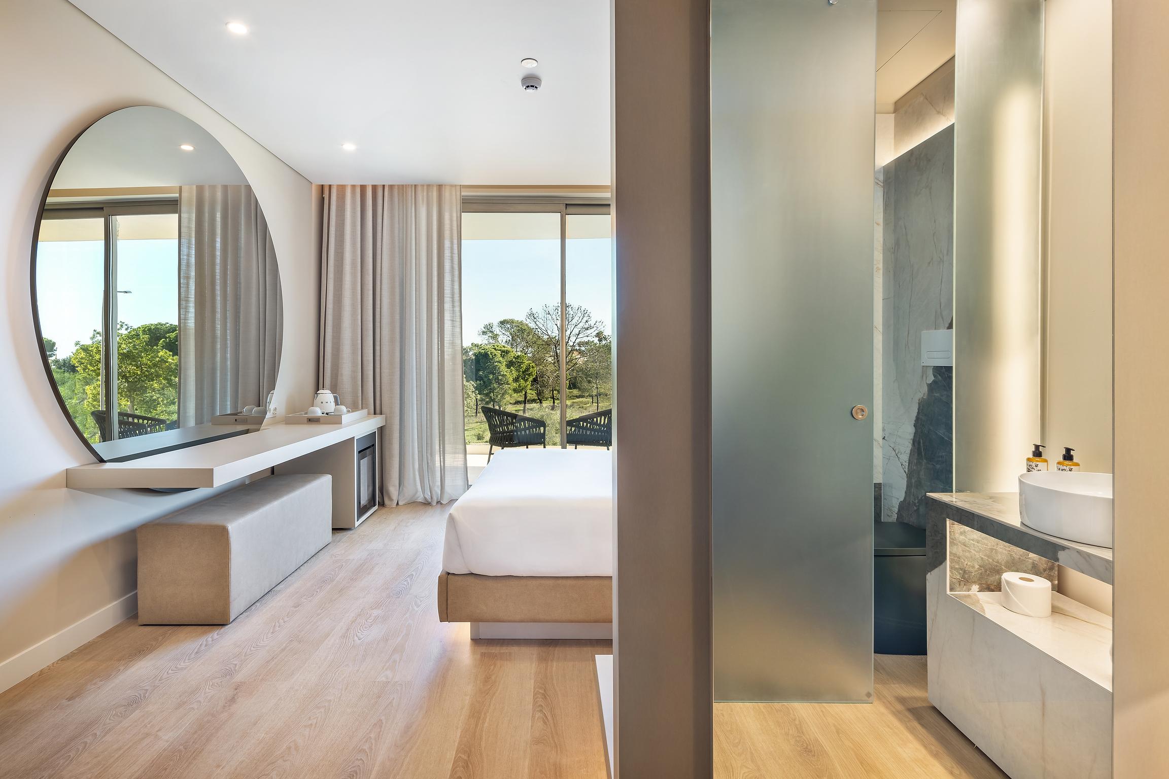 Room, Double or Twin Bed, Balcony or Terrace، Ananea Castelo Suites Algarve 3/3