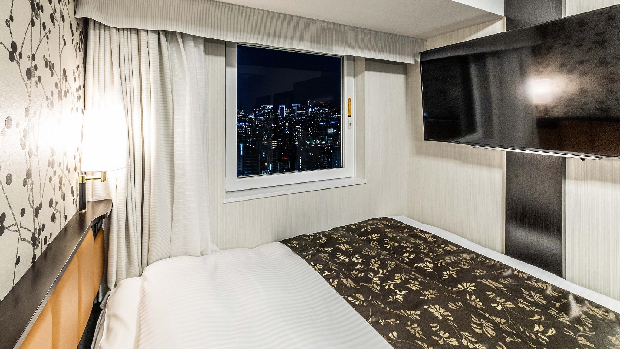 Standard, Double Bed, Night View, Sky Floor