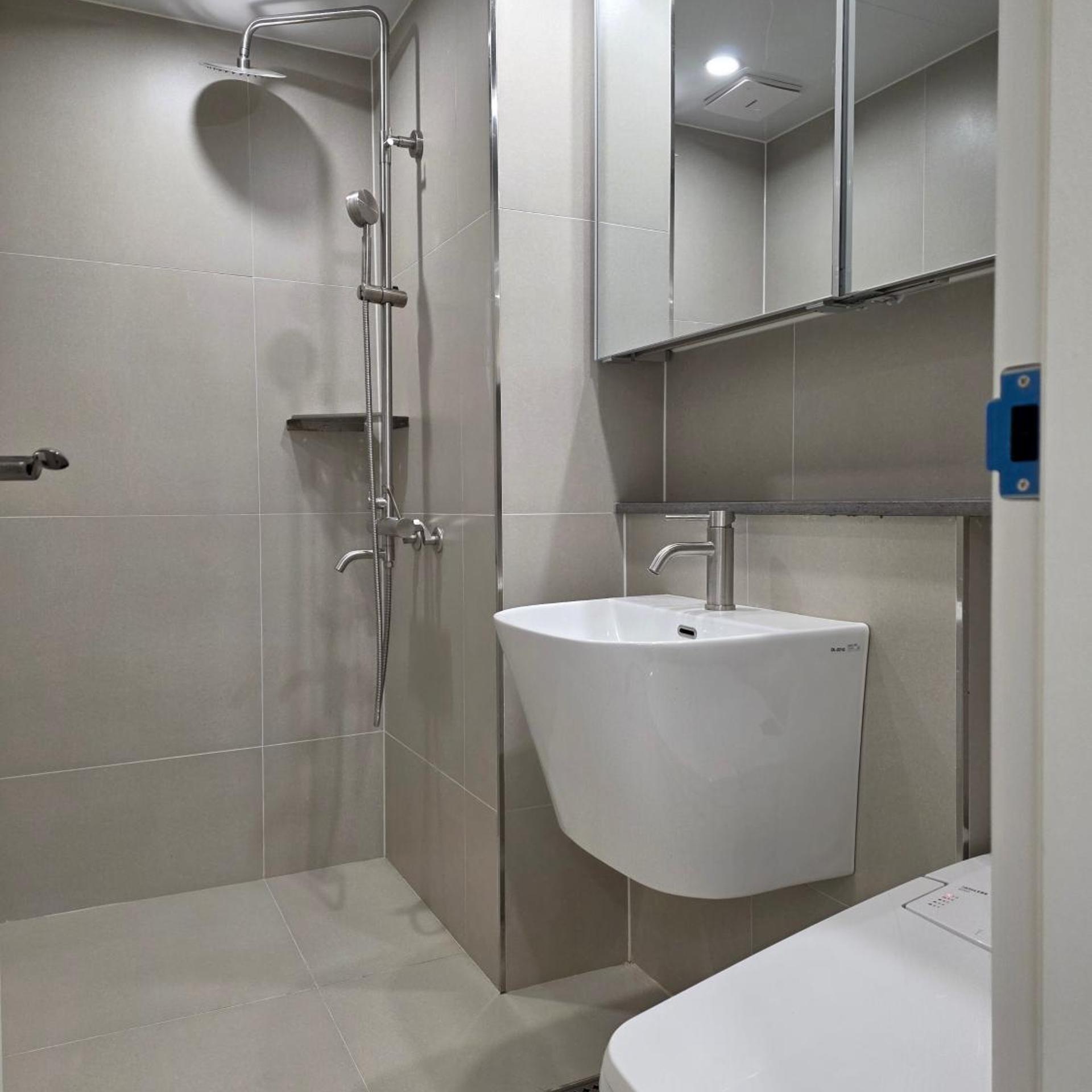 TRAVELUS Myeongdong 47/50