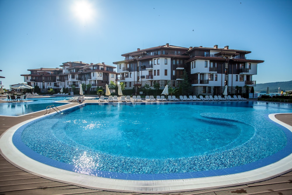Saint Thomas Holiday Village 49/50