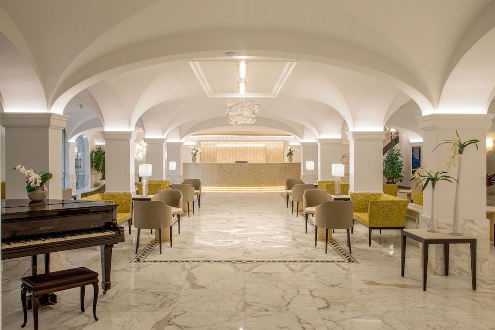 Hotel Shangri-La Roma 36/60
