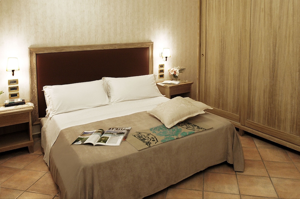 OLEANDRI RESORT 51/81