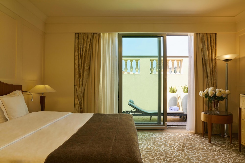 Lagoon, Suite, King Bed
