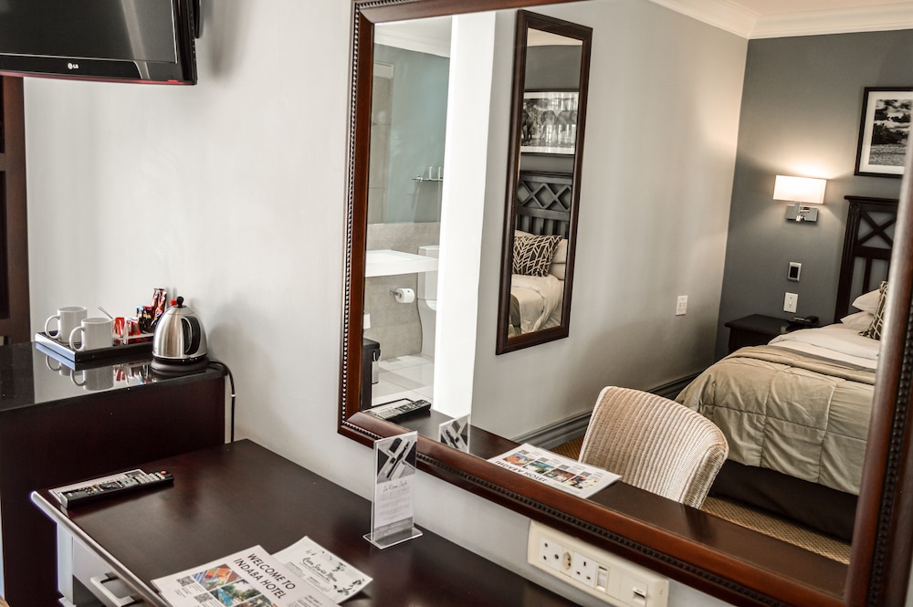 Indaba Hotel 48/83