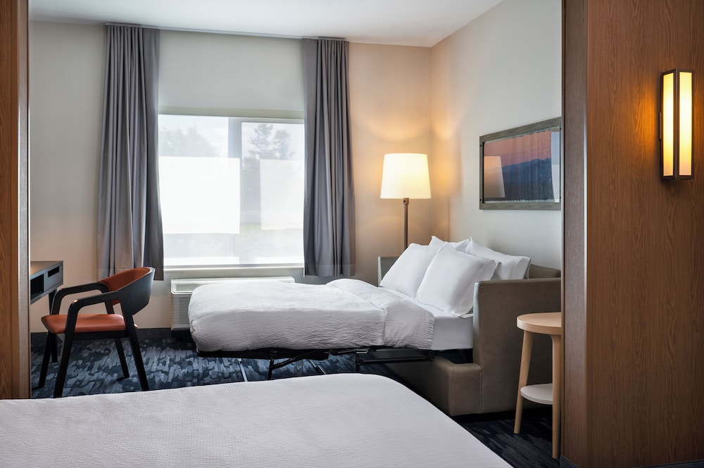 Fairfield Inn & Suites by Marriott North Bay 16/50