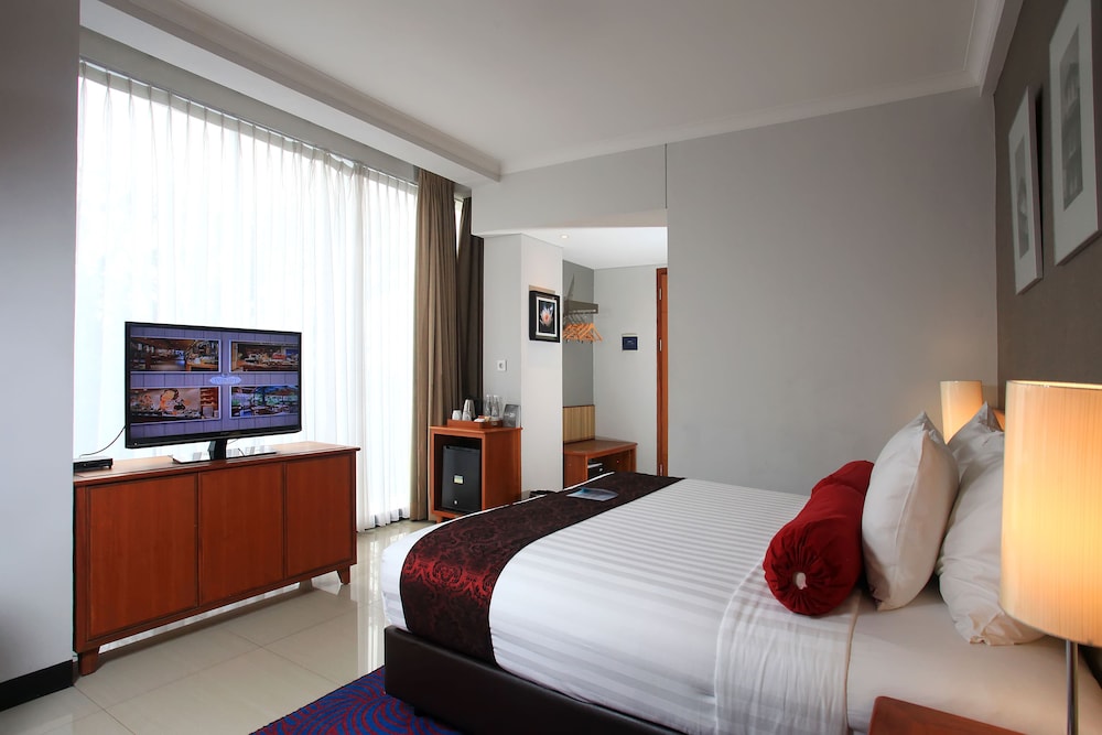 Ivory Hotel (ex Ivory by Ayola Hotel) 10/47