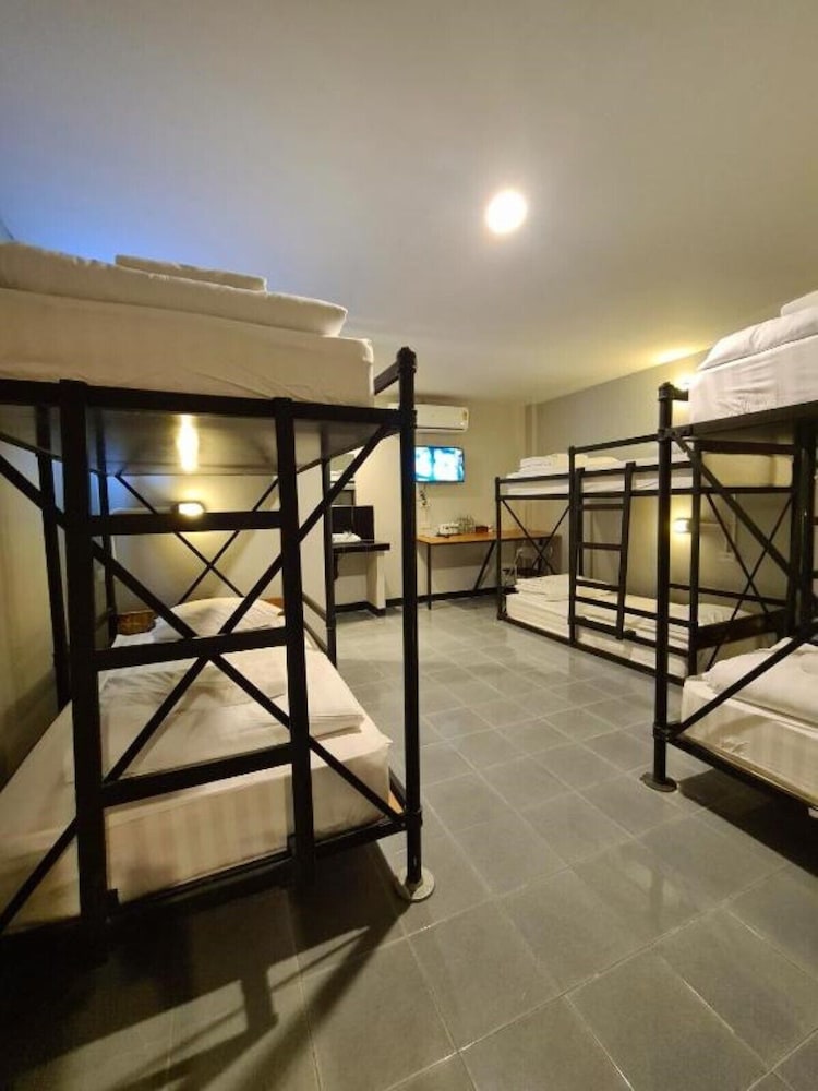 The 8 Factory Hostel Phitsanulok 39/69