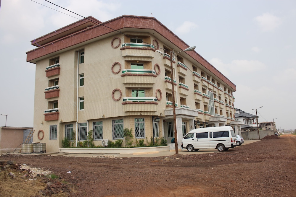 Adamaoua Grand Hotel 2/81