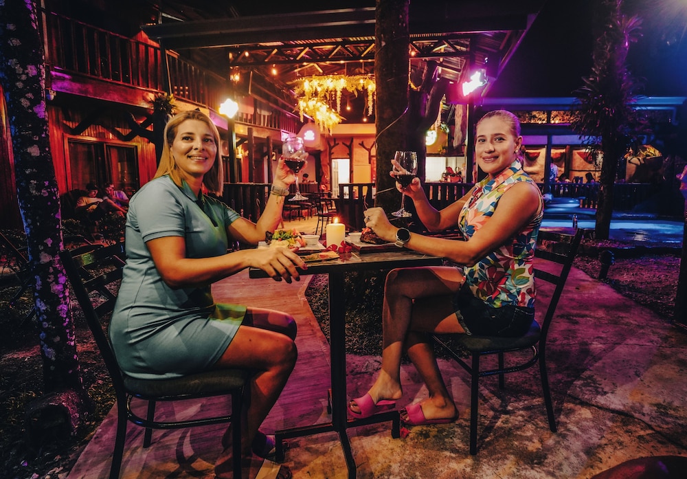Arenal Hostel Resort 30/50