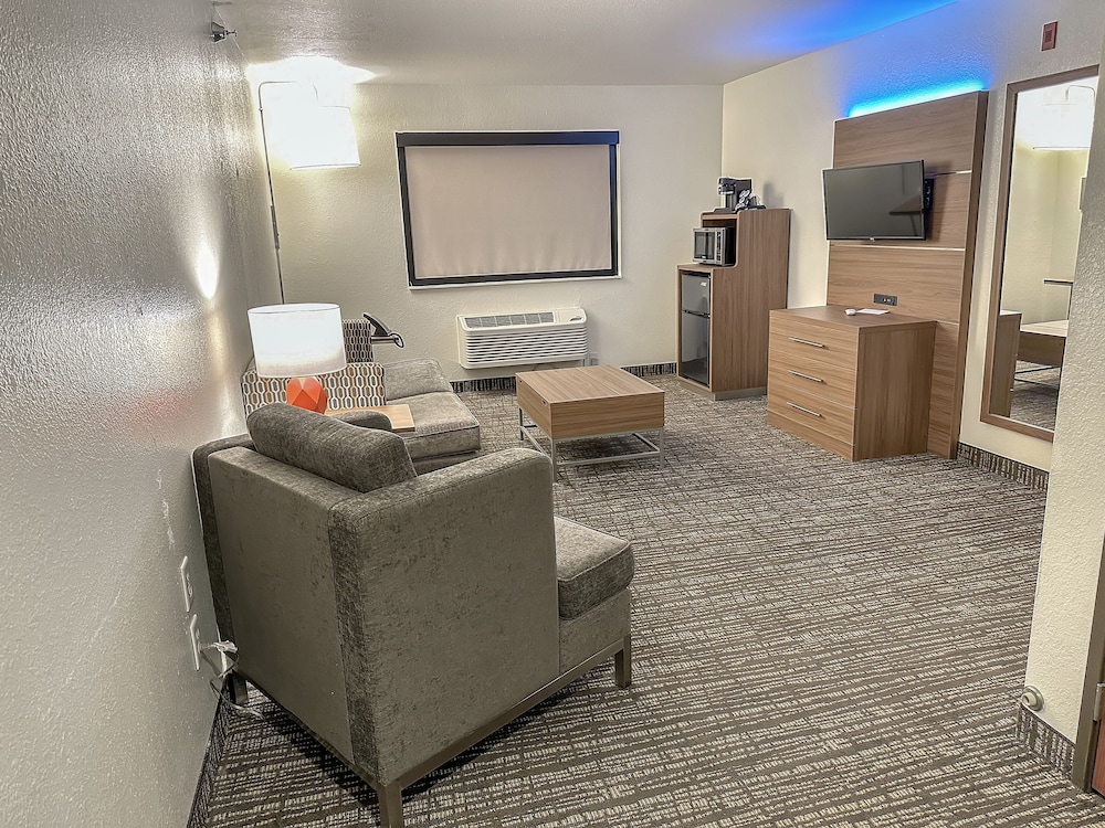 Estherville Hotel Amp Suites 30/50