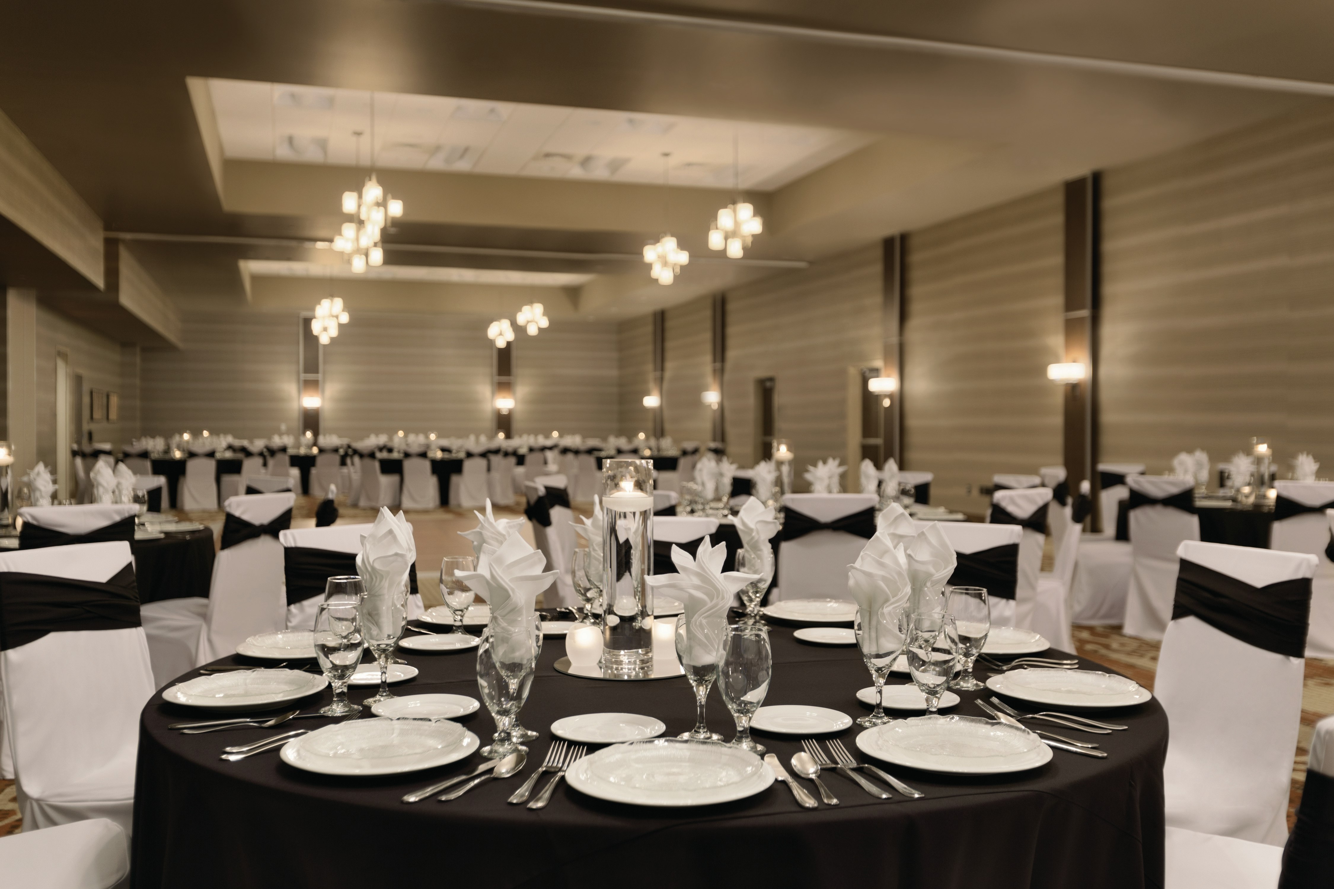 Embassy Suites Akron-Canton Airport 52/58