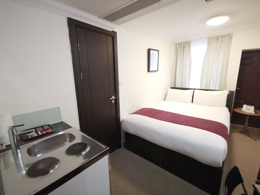 Economy, Basement, Double Bed، The Royale Chulan Hyde Park 7/10