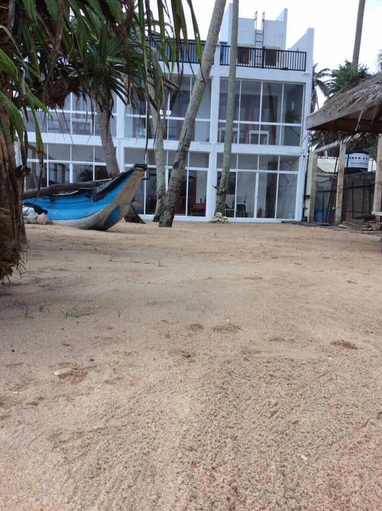 White Sand Villa Hikkaduwa 16/23
