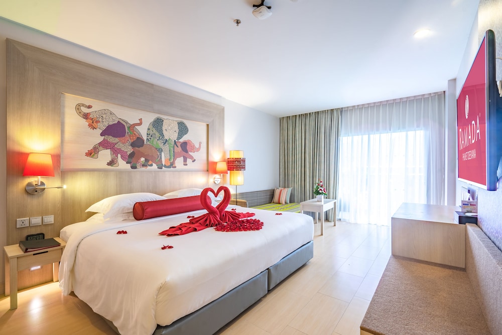 Ramada By Wyndham Phuket Deevana 16/70