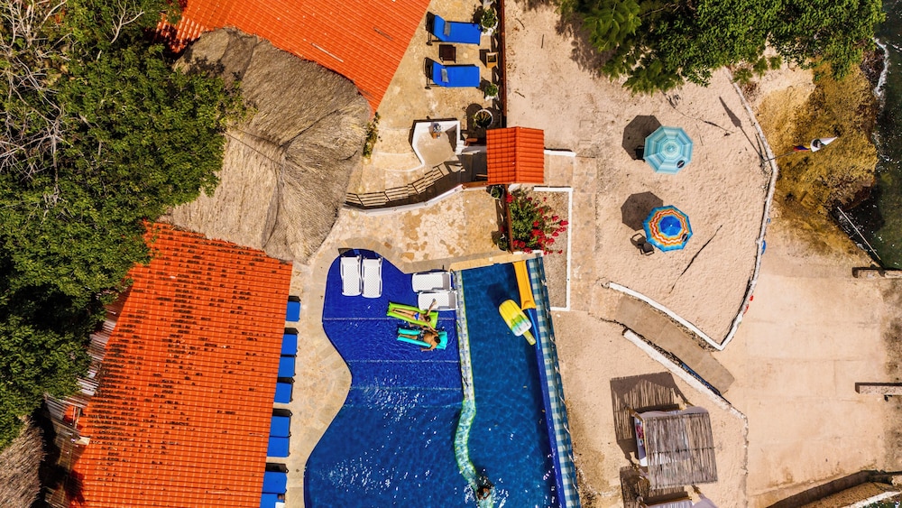 HOTEL ISLA REAL 41/48