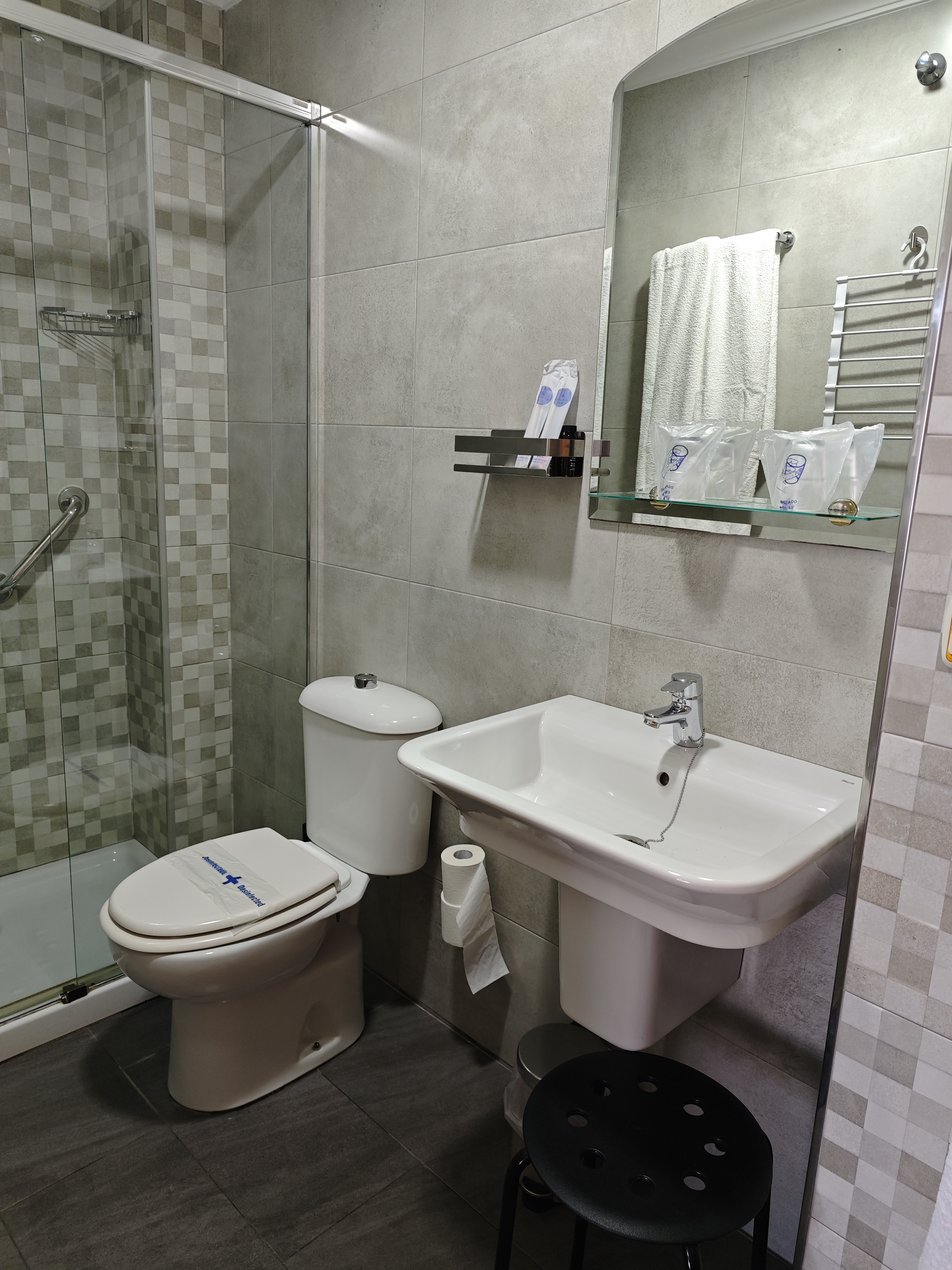 غرفة قياسية بسرير مزدوج أو سريرين منفصلين، Hotel Miraya 7/8