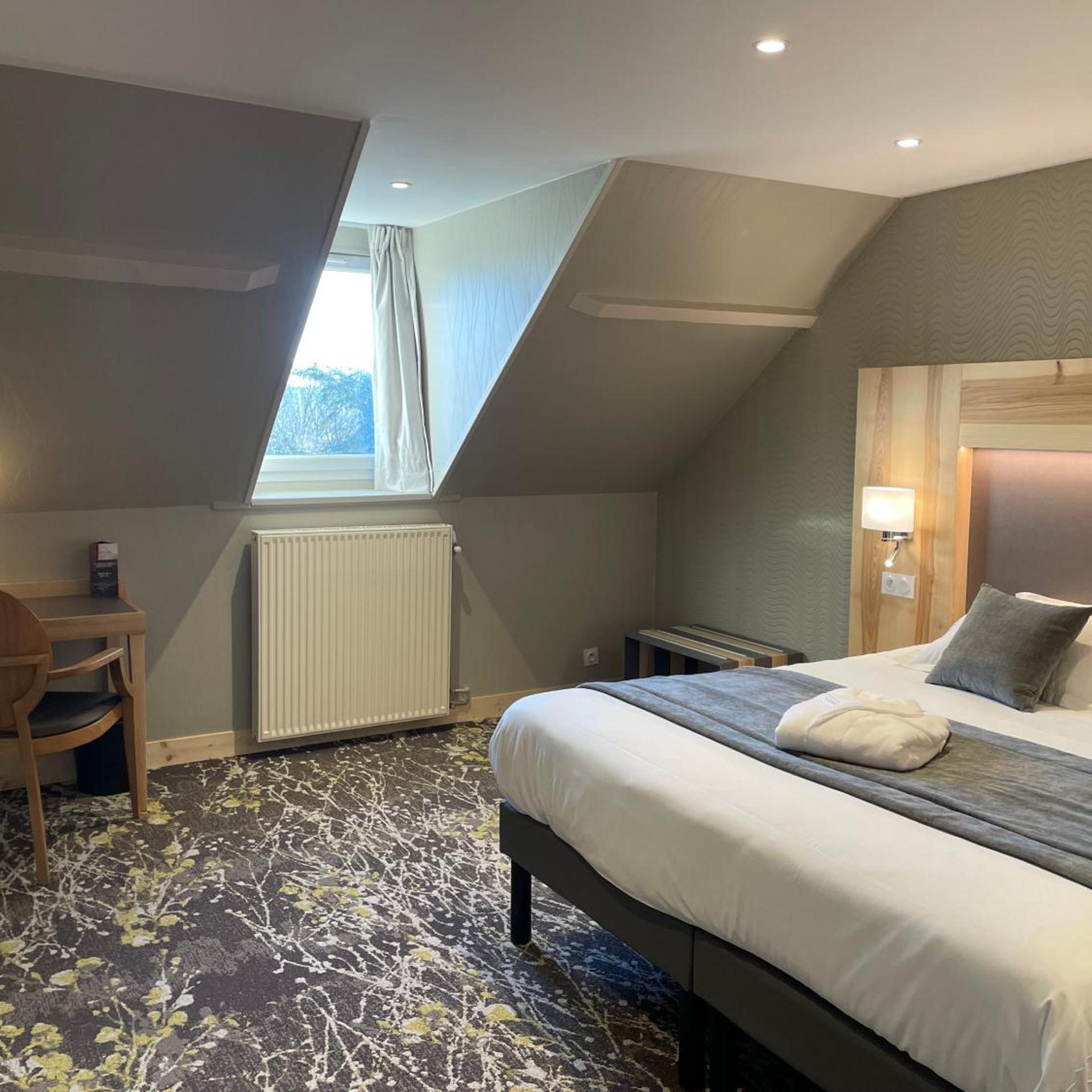 Harbor, Suite