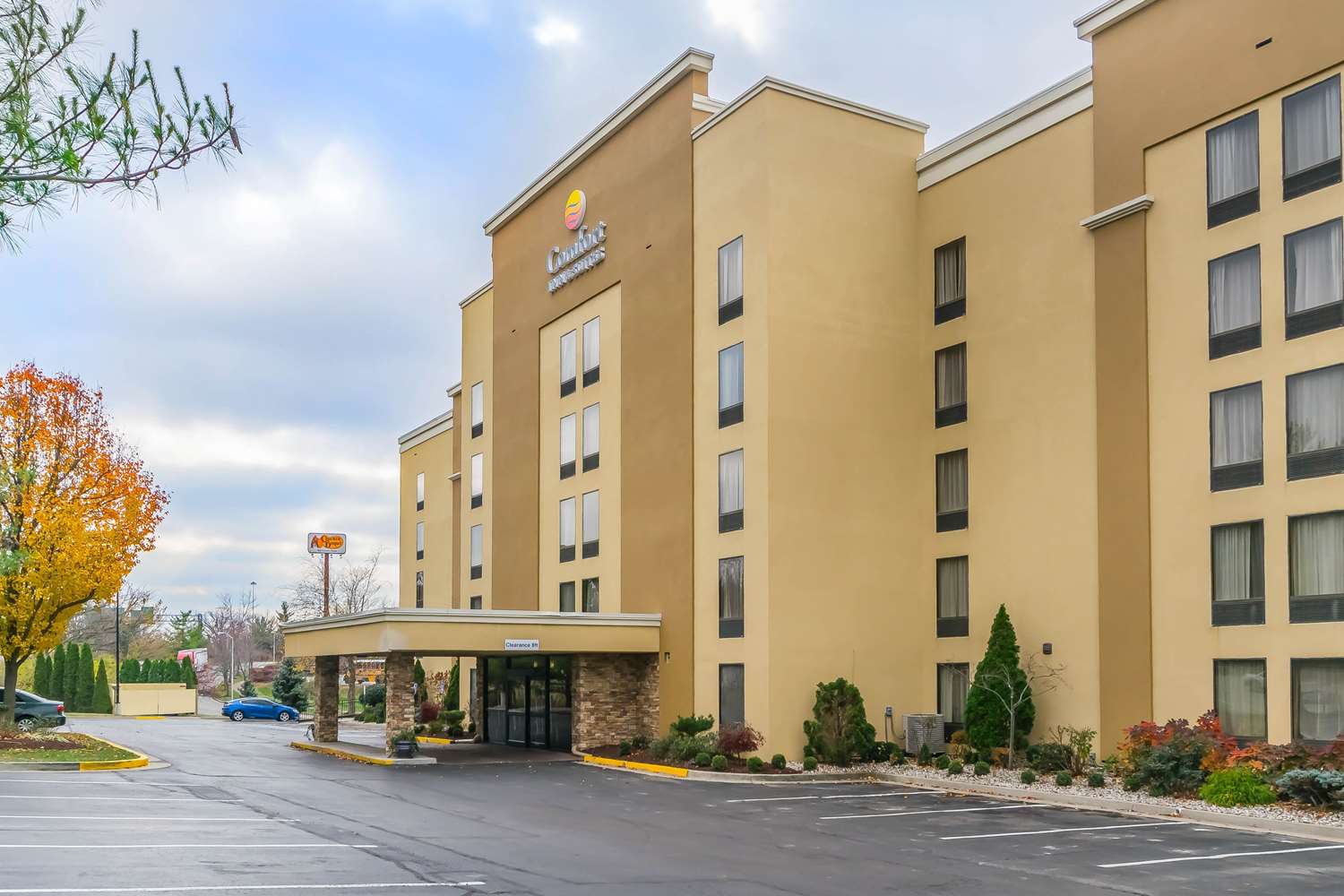 Comfort Inn & Suites Lexington - Hamburg I-75 31/32
