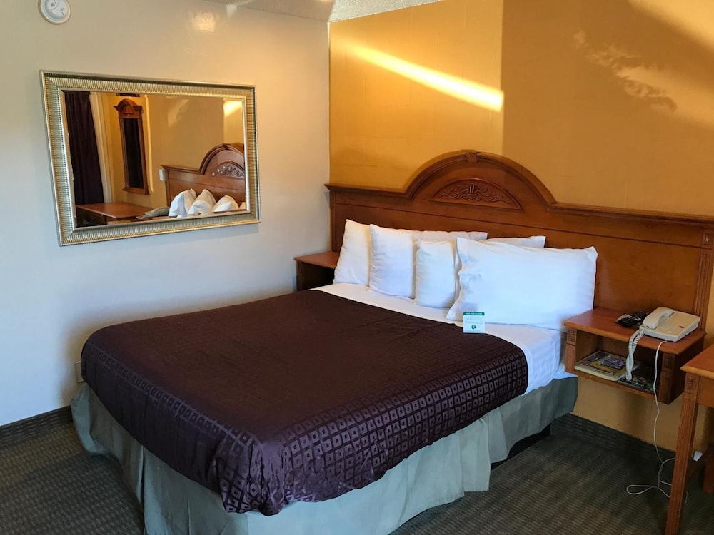 Deluxe Inn 21/50