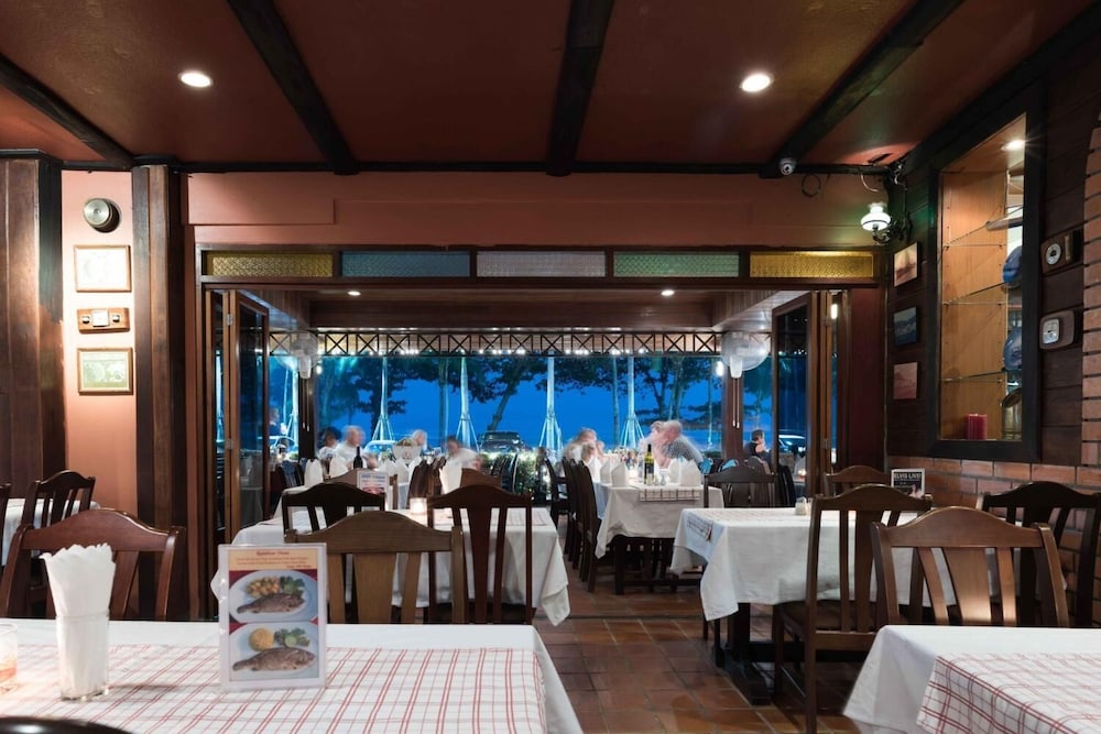 Jomtien Boathouse 39/56
